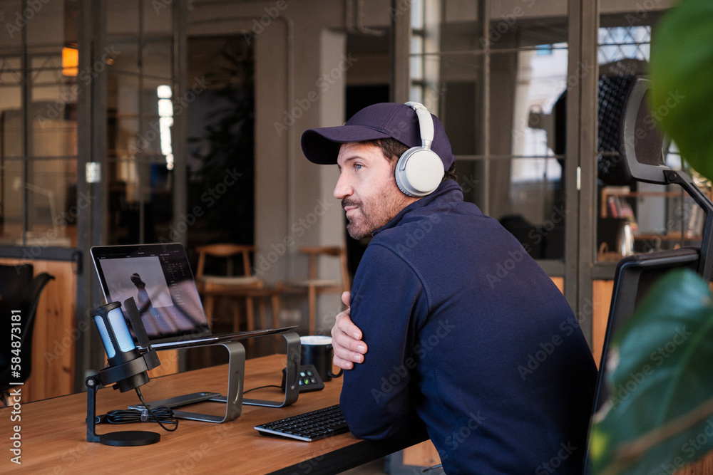 Programa 1
Aquí se debe incluir una descripción corta y que sea uniforme en tamaño respecto a los demas slider que se quieran mostrar.
Ver más